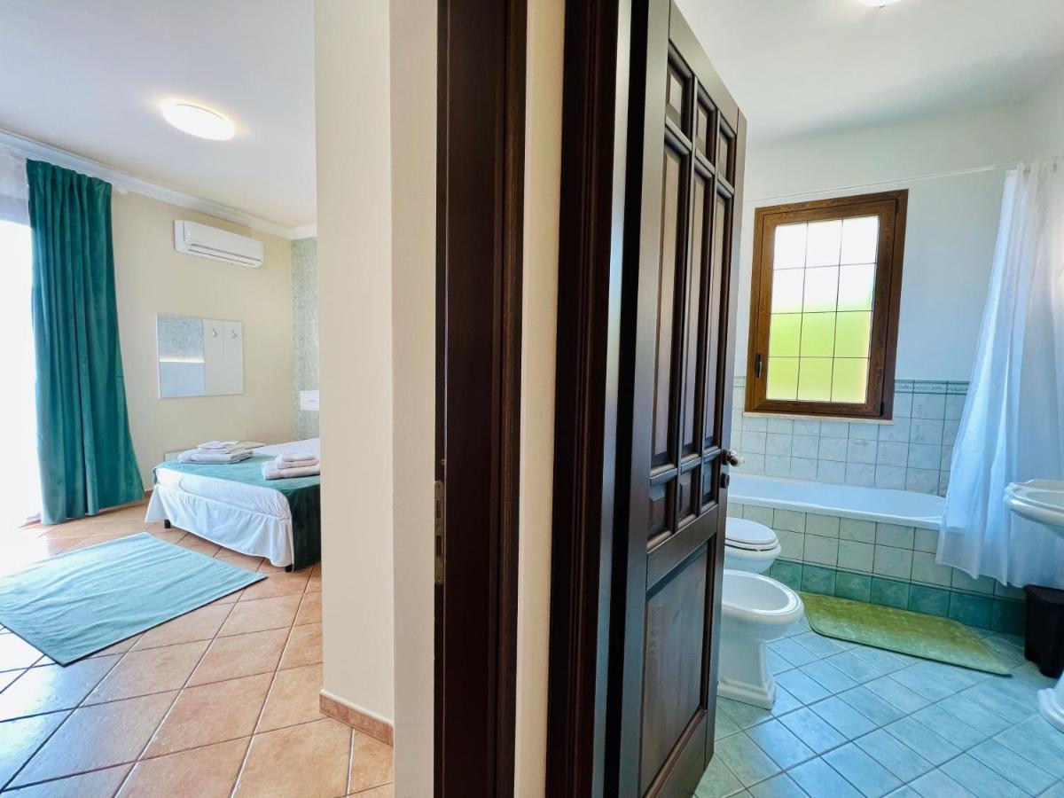 ホテル Casa Aieddu テッラジーニ エクステリア 写真